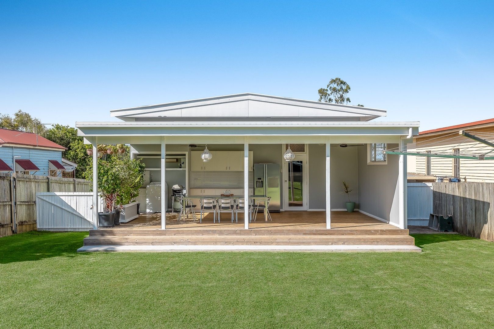 3 bedrooms House in 12 Swallow Court NEWTOWN QLD, 4350