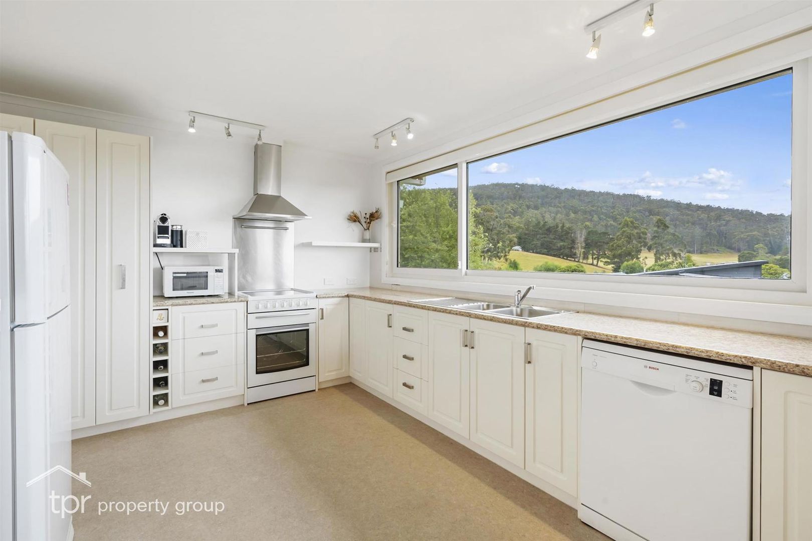 55 Station Road, Dover TAS 7117, Image 2