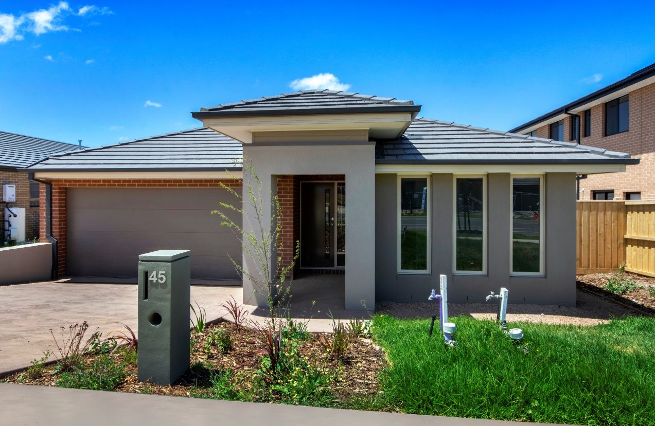 4 bedrooms House in 45 Ashbury Boulevard ARMSTRONG CREEK VIC, 3217