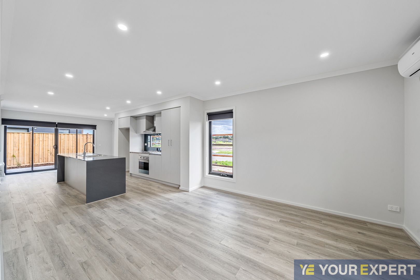 2 Middleborough Terrace, Clyde VIC 3978, Image 2