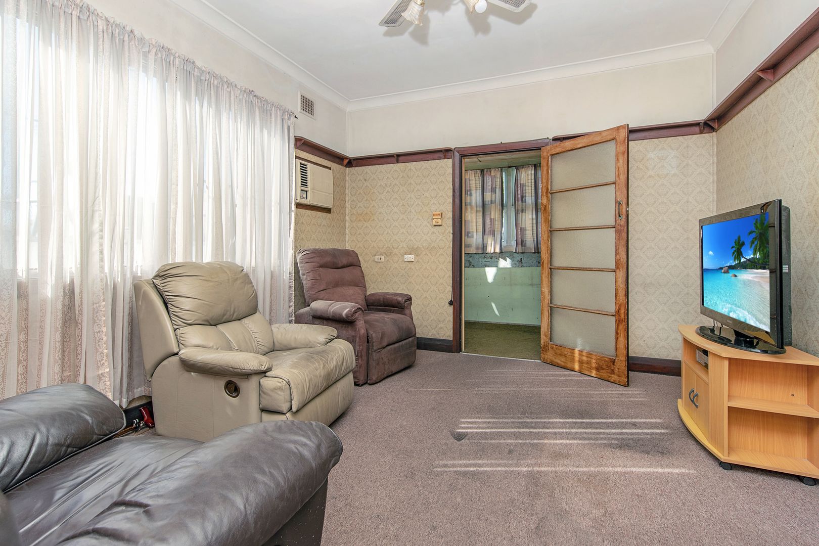 4 Hogue Street, Maryville NSW 2293, Image 1