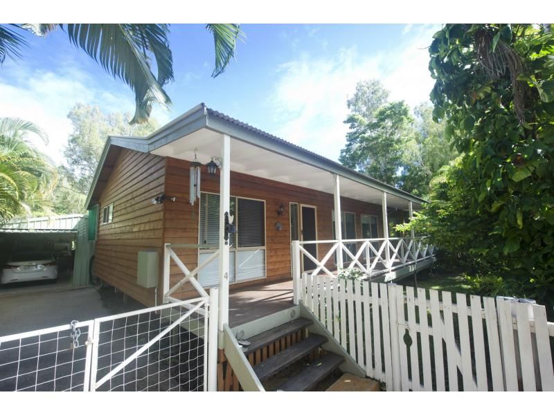 4 Rintoul Court, Horseshoe Bay, MAGNETIC ISLAND QLD 4819, Image 1