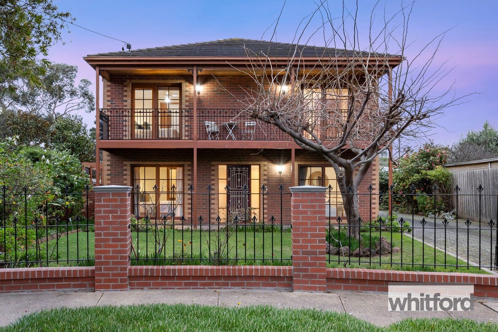 5 bedrooms House in 13 Tanunda Grove BELMONT VIC, 3216