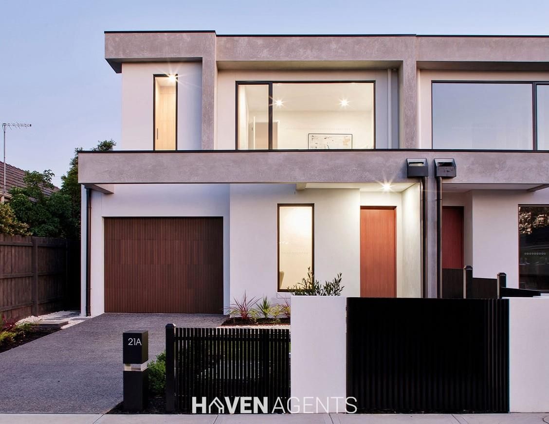 4 bedrooms Townhouse in 21A Molden Street BENTLEIGH EAST VIC, 3165