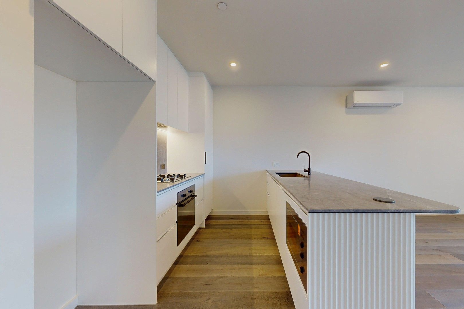 2 bedrooms Apartment / Unit / Flat in 102/1 Moola Court CHELTENHAM VIC, 3192