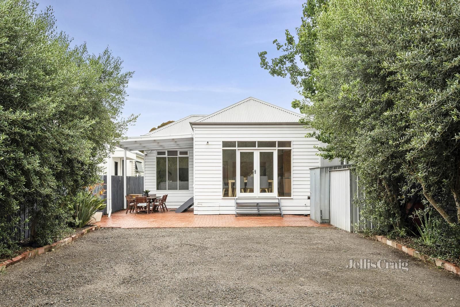 14 Lawton Avenue, Geelong West VIC 3218, Image 2