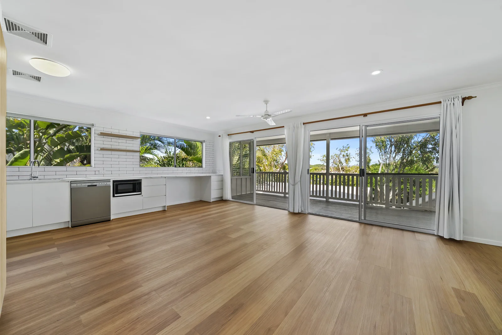 Additional image 5 of 2/22 Orealla Crescent, Sunrise Beach QLD 4567