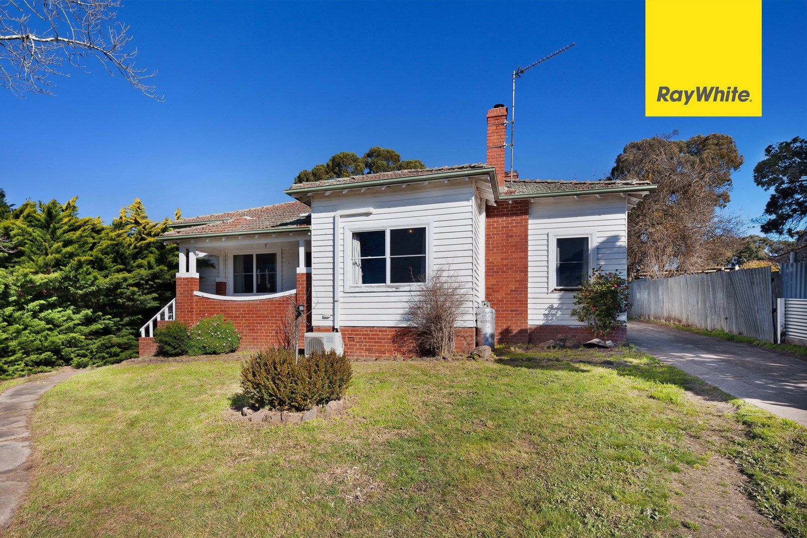 35 Cummins Street, Beaufort VIC 3373, Image 0