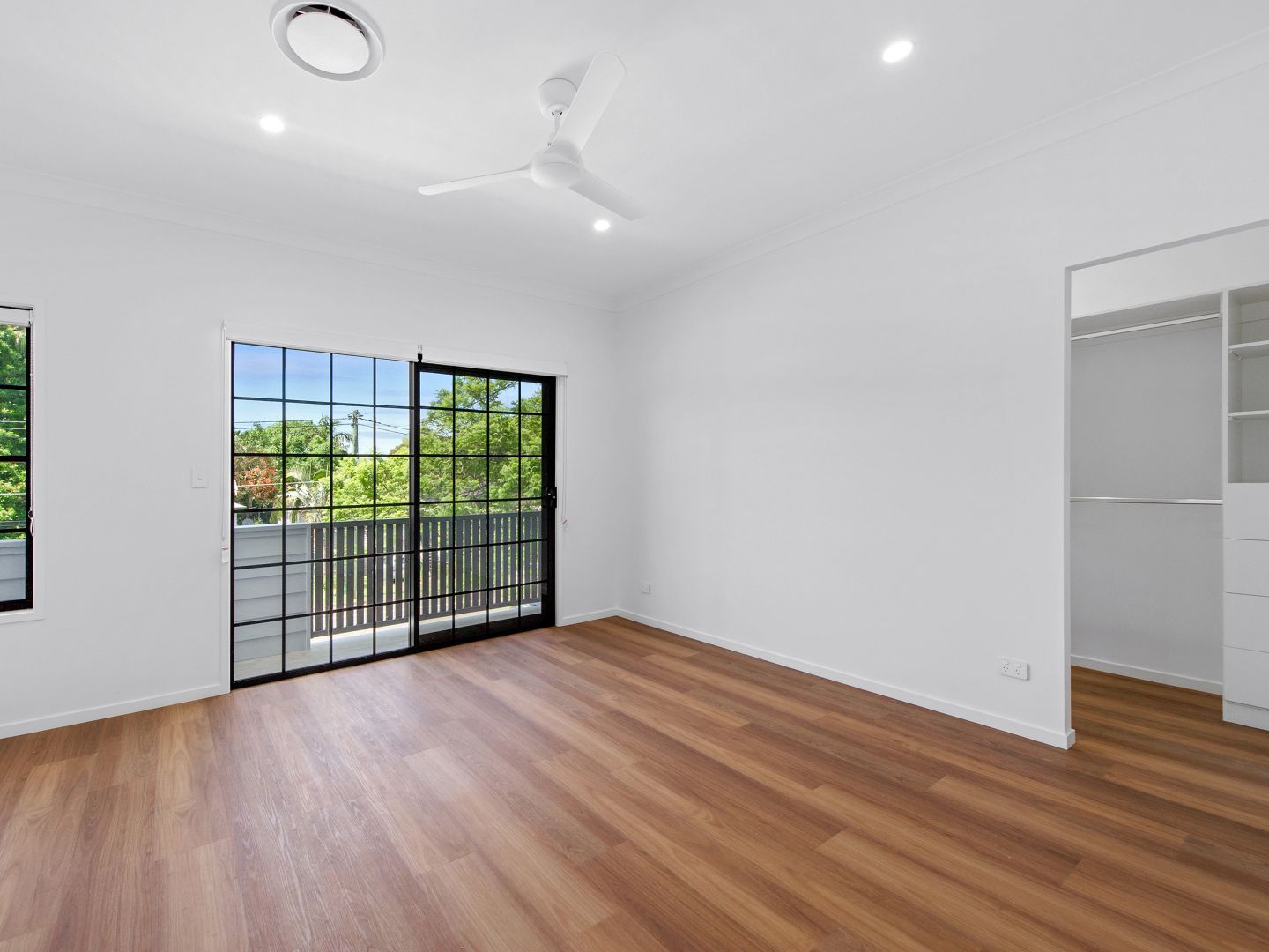 Cannon Hill QLD 4170 4 beds house for Sale, 1,352,850 Cannon Hill Opportunity! 2018944427