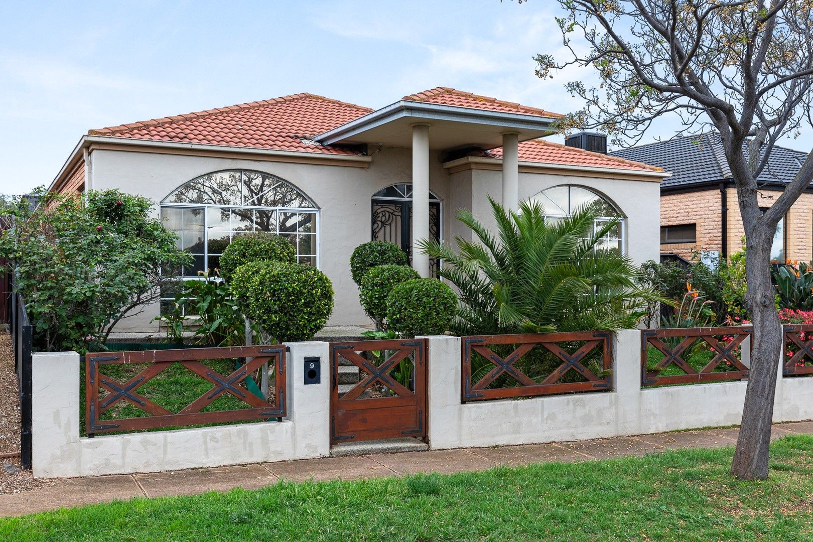 4 bedrooms House in 9 Dunstan Road POINT COOK VIC, 3030