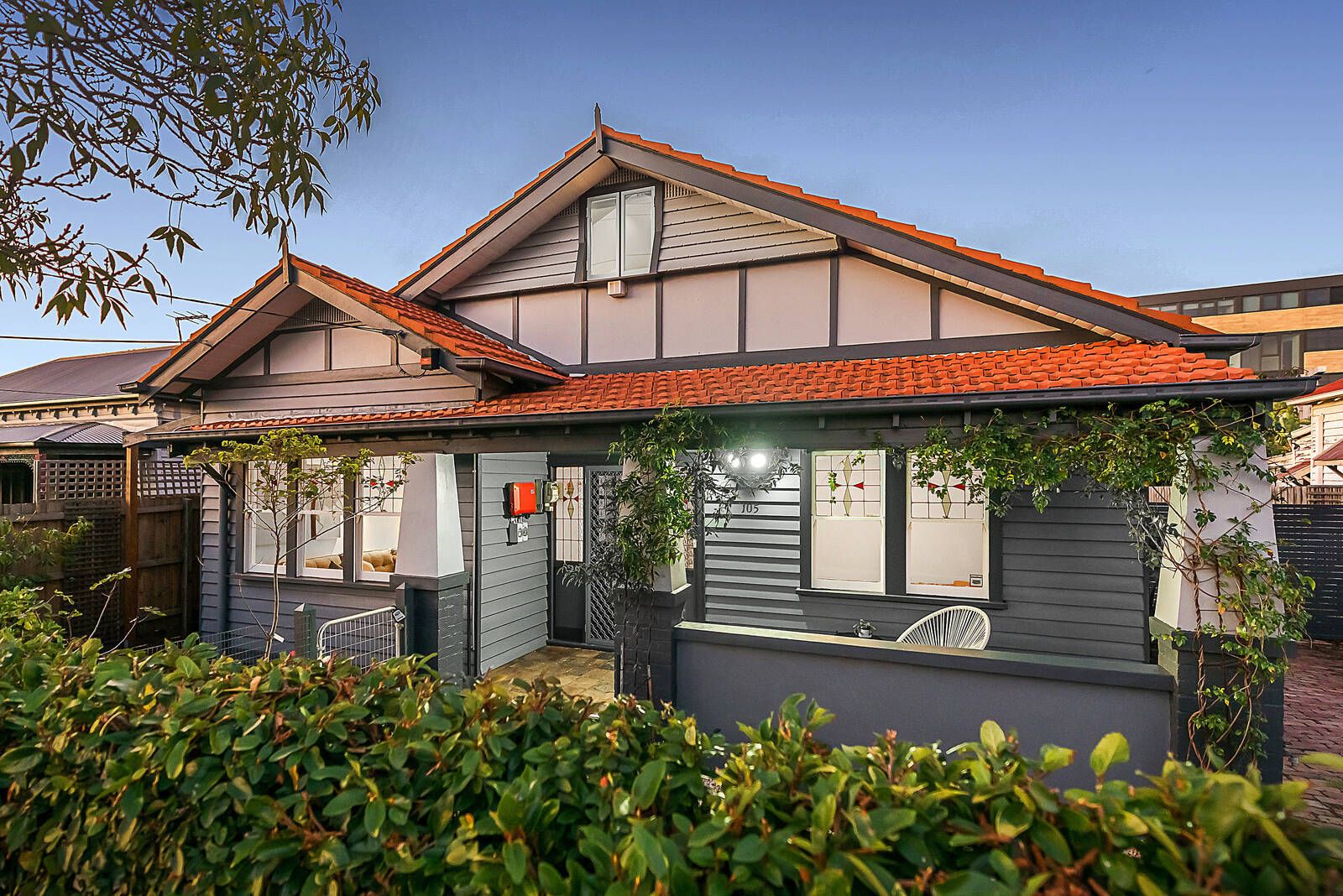 105 Carlisle Crescent, Hughesdale VIC 3166, Image 0