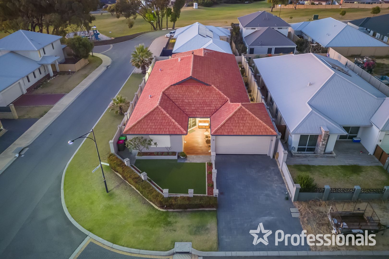 26 Hamelin Street, Two Rocks WA 6037, Image 2