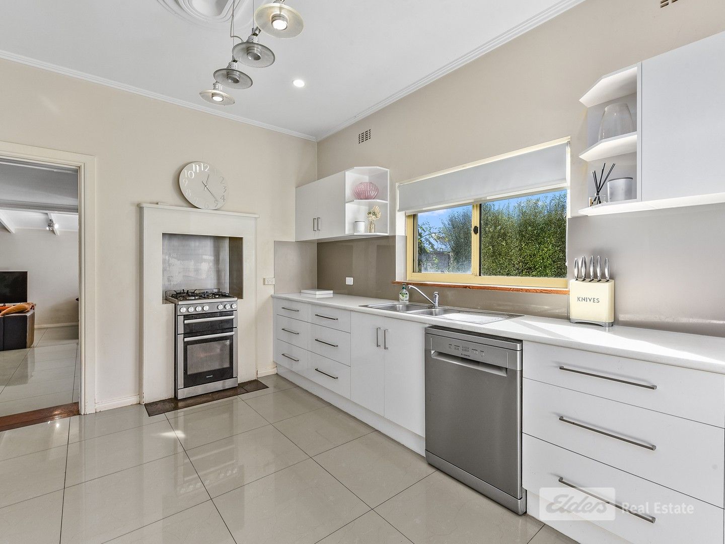 18 White Street, Millicent SA 5280, Image 0