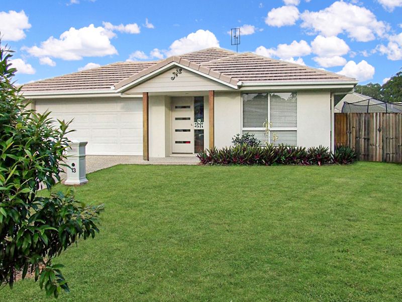 4 bedrooms House in 13 Brush Box Court BEERWAH QLD, 4519