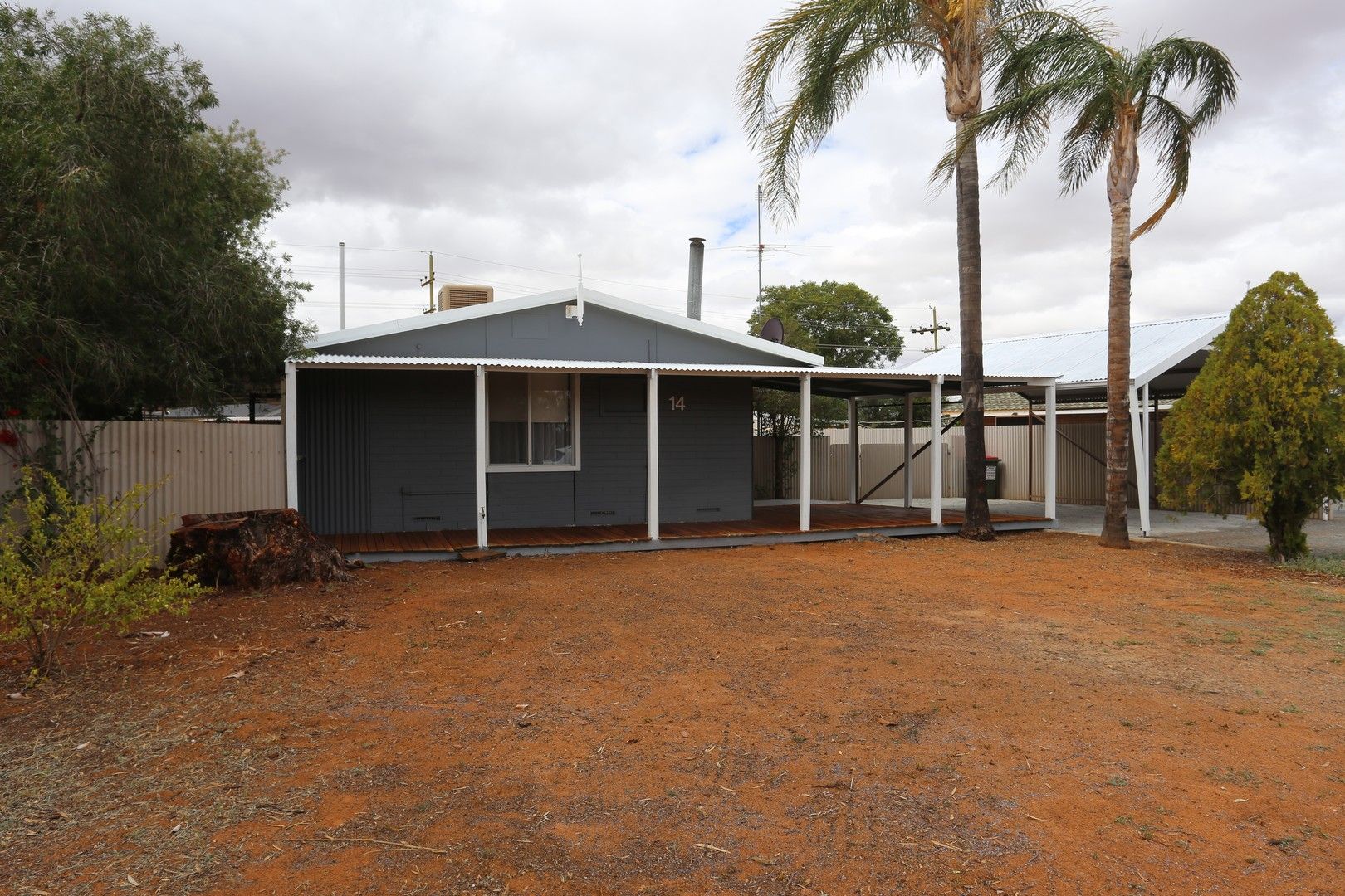 3 bedrooms House in 14 Stringybark Drv KAMBALDA WEST WA, 6442