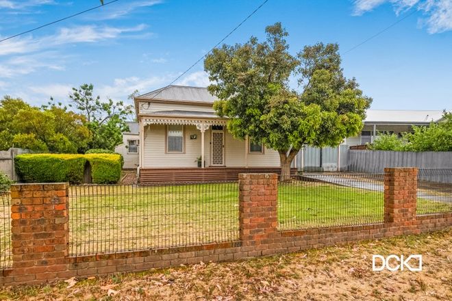 Picture of 16 Kinross Street, LONG GULLY VIC 3550