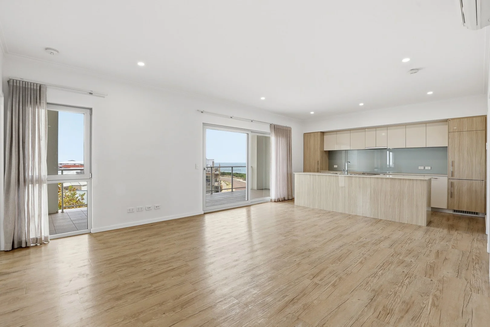 35/150 Boardwalk Boulevard, Halls Head WA 6210