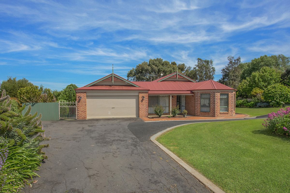 26 Kiaman Close, Bushfield VIC 3281, Image 0