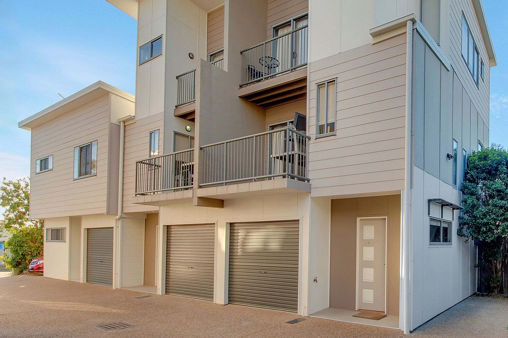 3/4 Rossella Street, West Gladstone Property History & Address