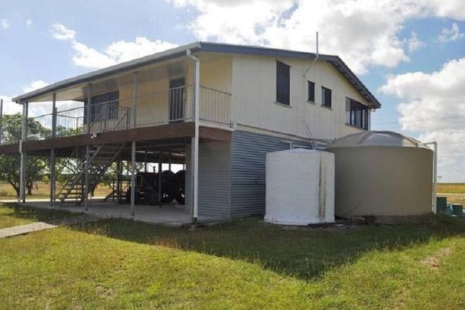 Picture of 136 Bartlett Road, HORSESHOE LAGOON QLD 4809