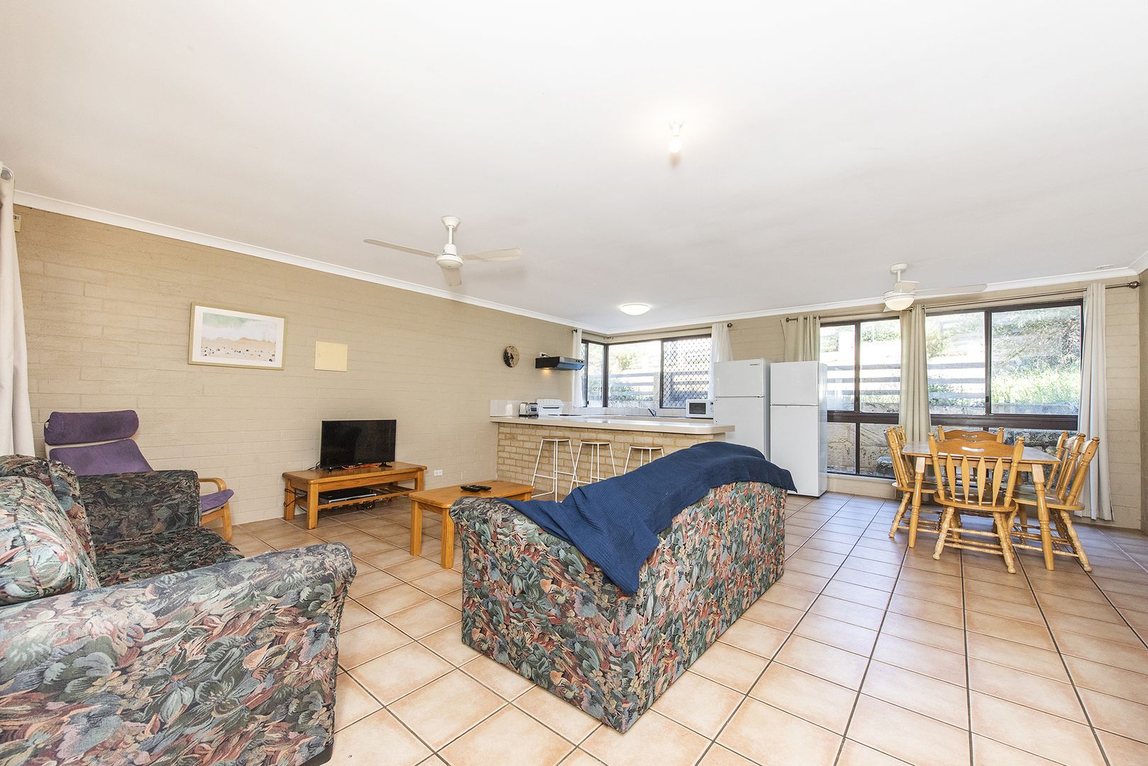 25B Gordon Street, Guilderton WA 6041, Image 1