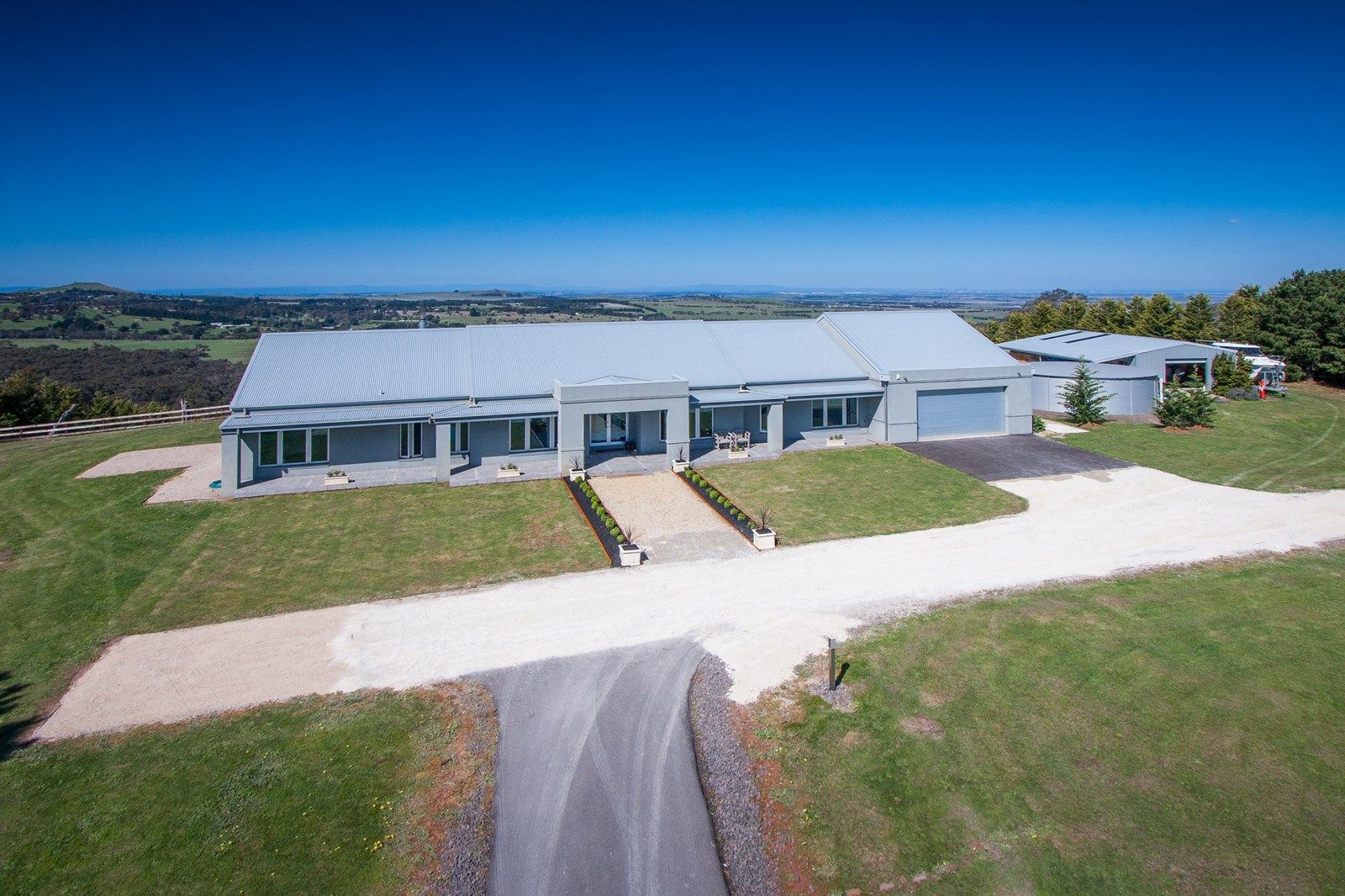 169 Benson Road, Gisborne South VIC 3437, Image 2