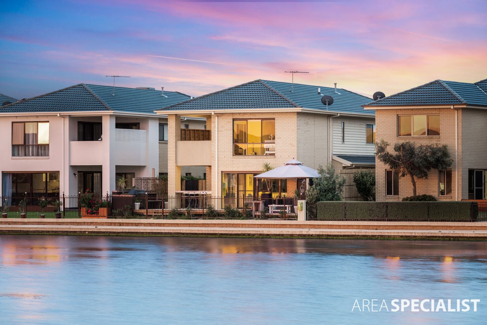 36 Sanctuary Lakes East Boulevard, Point Cook | Property ...
