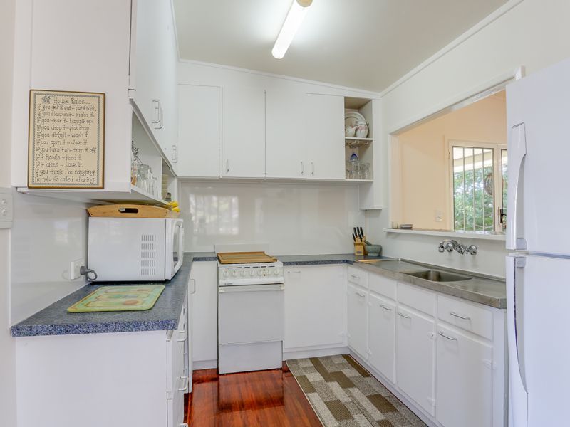 136 Crowley Street, Zillmere QLD 4034, Image 2