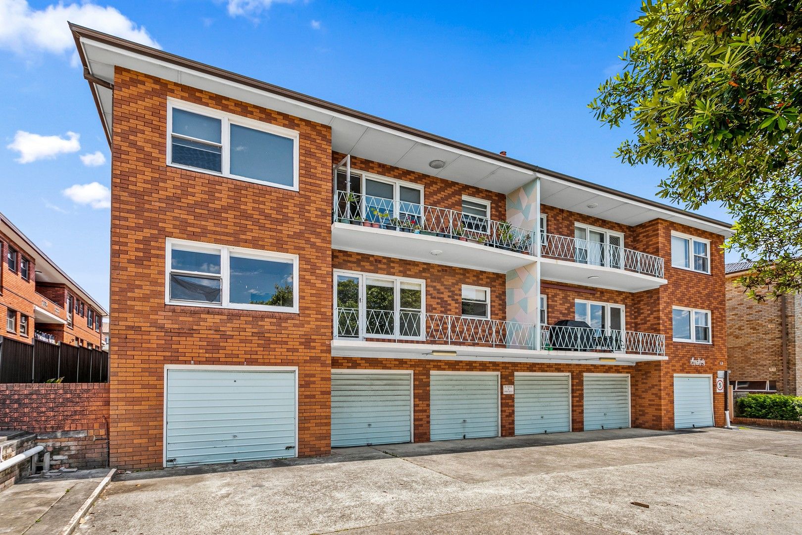 2 bedrooms Apartment / Unit / Flat in 6/12 Monomeeth Street BEXLEY NSW, 2207