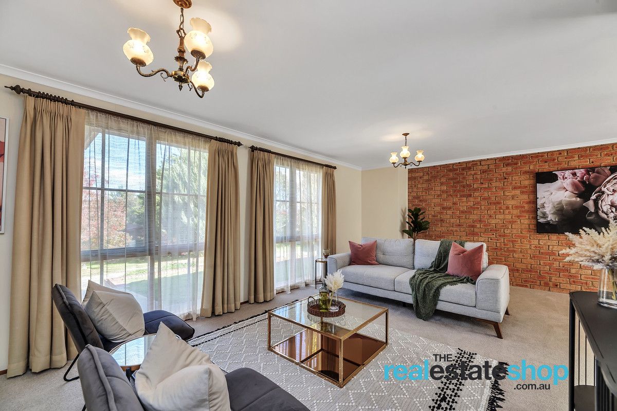 88 Summerville Crescent, Florey ACT 2615, Image 2