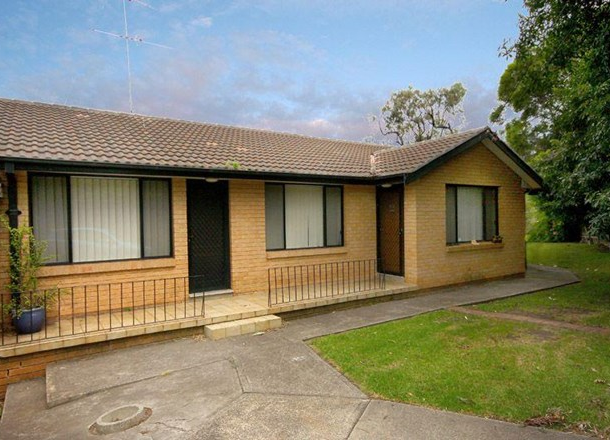 37 Kingsley Drive, Lake Heights NSW 2502