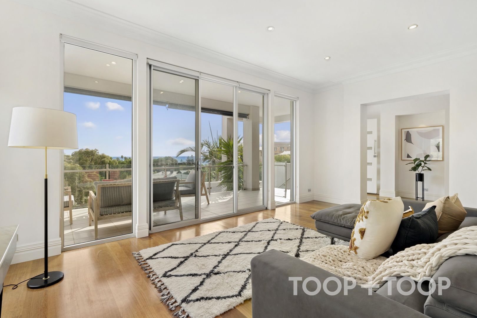 20 Gannet Court, Hallett Cove SA 5158, Image 2