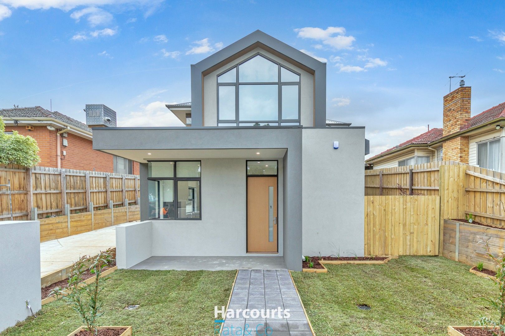 2 bedrooms Townhouse in 1/48 Summerhill Road RESERVOIR VIC, 3073