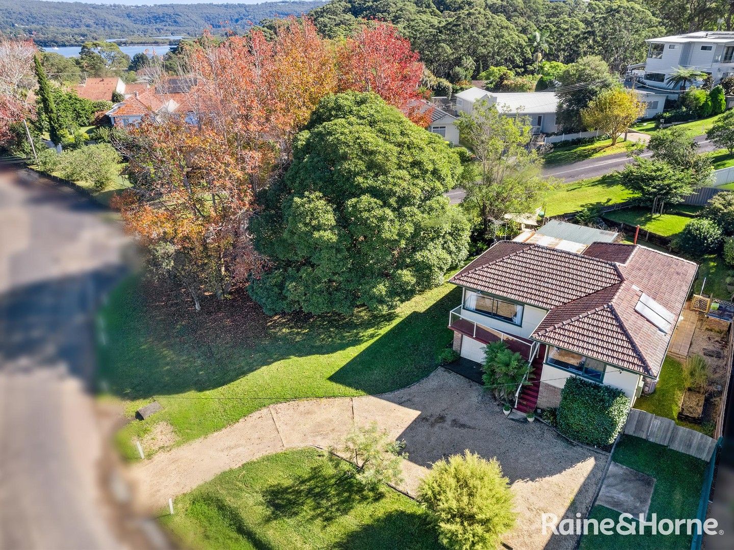 8 Carrol Avenue, East Gosford NSW 2250, Image 0