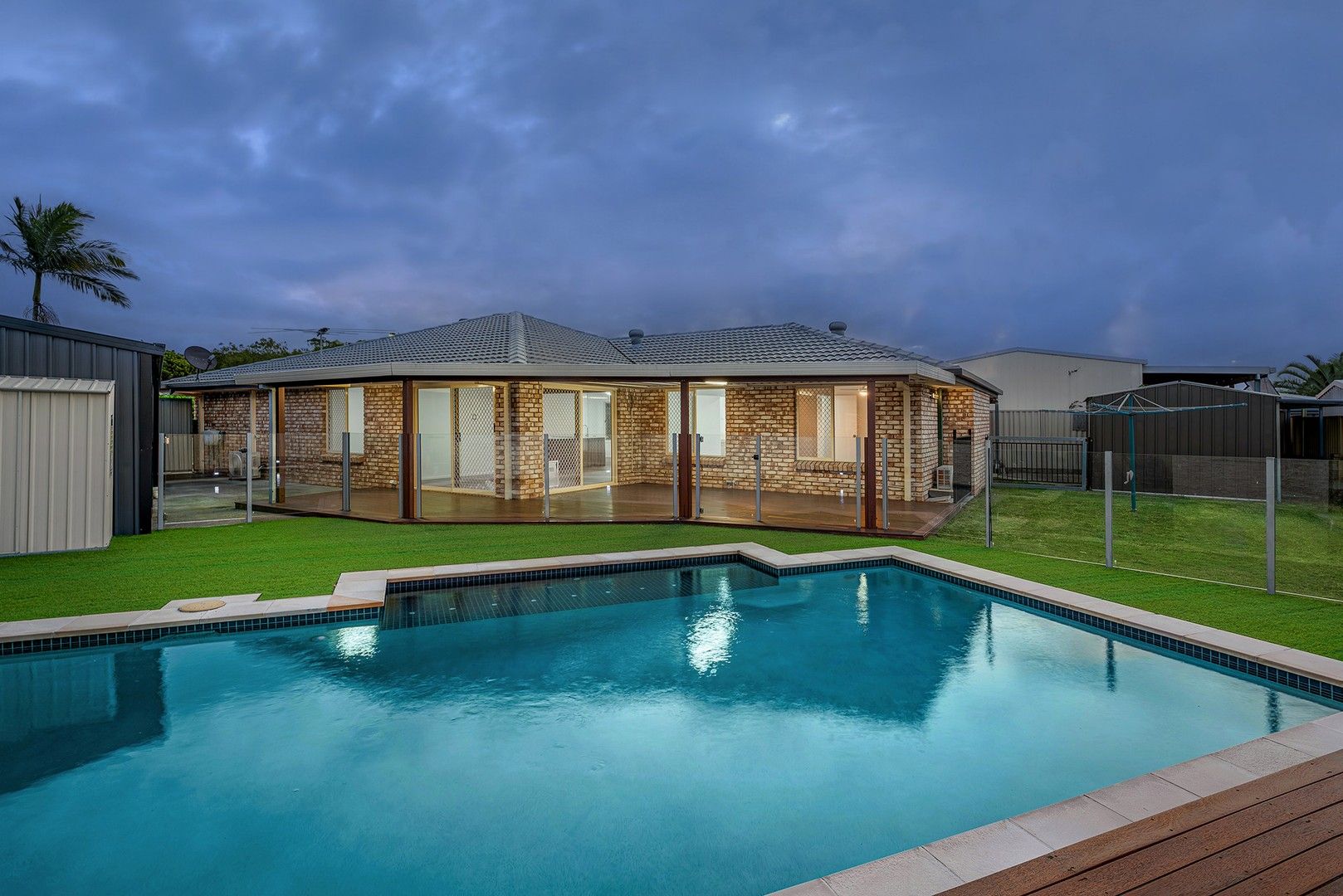 4 bedrooms House in 32 Cheshire Street KIPPA-RING QLD, 4021