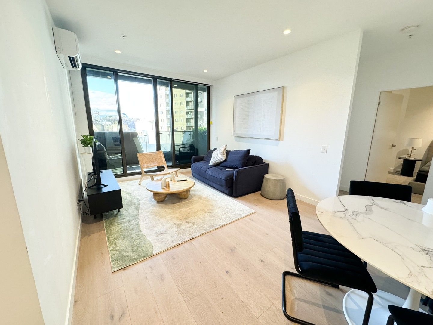 2 bedrooms Apartment / Unit / Flat in 609B/639 Little Lonsdale Street MELBOURNE VIC, 3000
