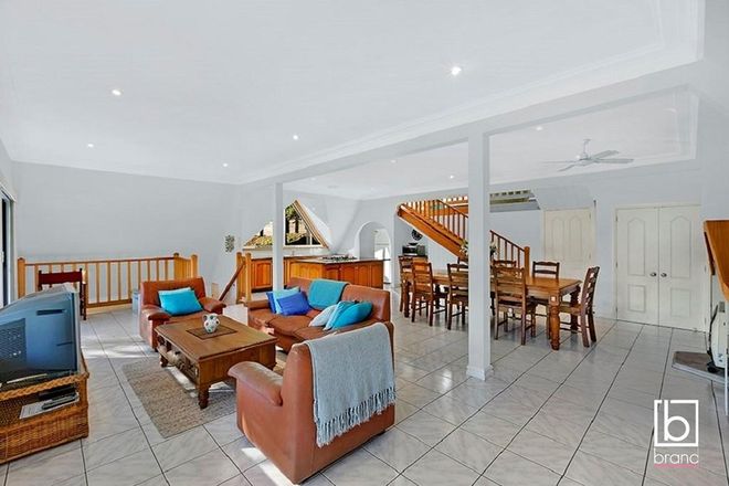 Picture of 28 Riviera Avenue, TERRIGAL NSW 2260