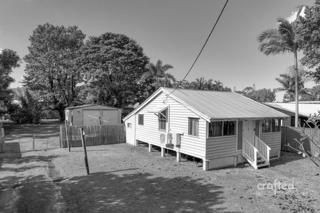 Picture of 9 Seaview Avenue, JACOBS WELL QLD 4208