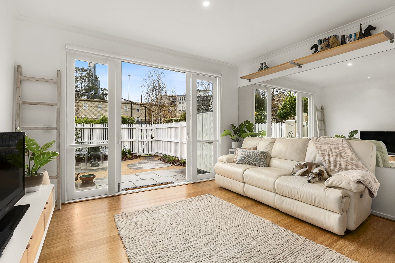 Property Report For 90 Coventry Street Southbank Vic 3006