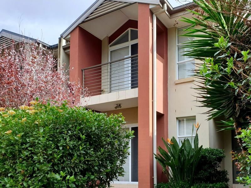 10 Hidcote Road, Campbelltown NSW 2560, Image 0