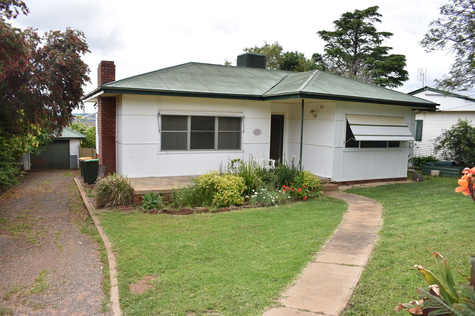 29 Lorking Street, Parkes NSW 2870, Image 0