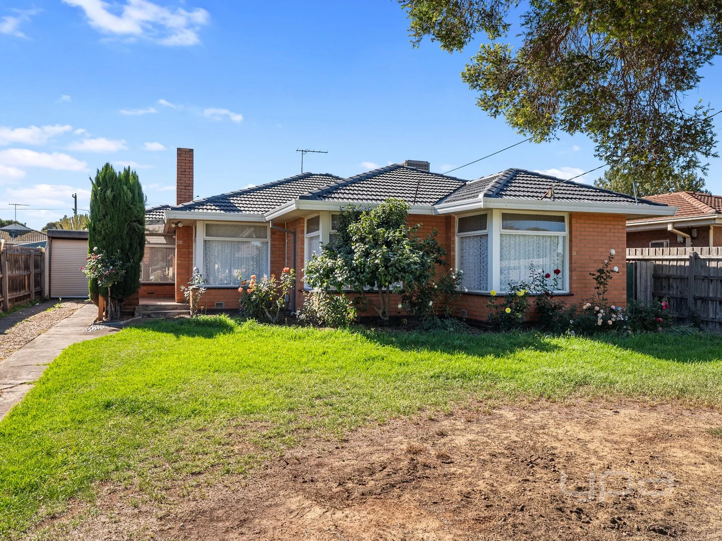 20 Falcon Drive, Melton VIC 3337