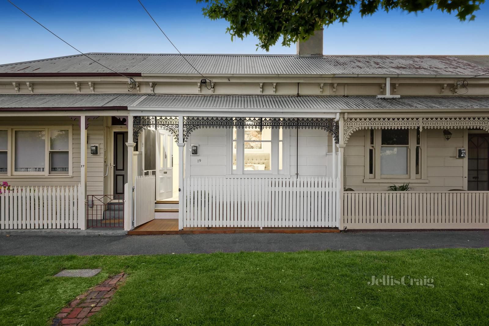 19 Spring Street East, Port Melbourne VIC 3207, Image 0