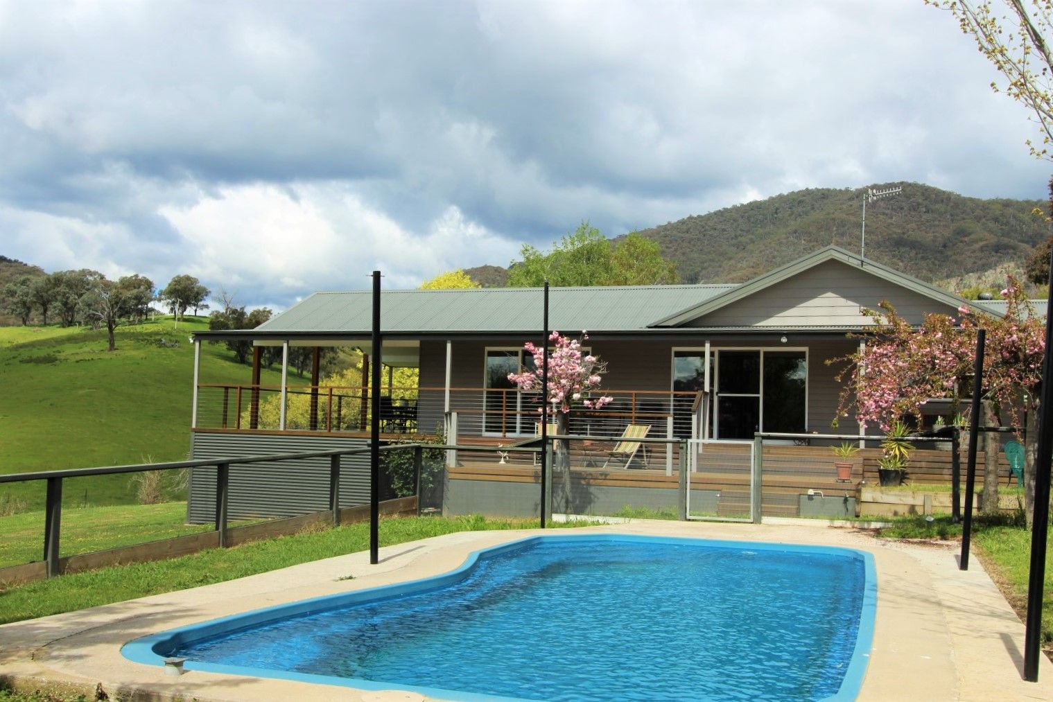 61 Moore Road, Eildon VIC 3713, Image 0