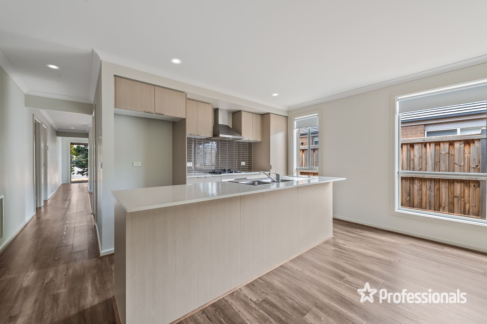 76 Bromley Circuit, Thornhill Park VIC 3335, Image 1