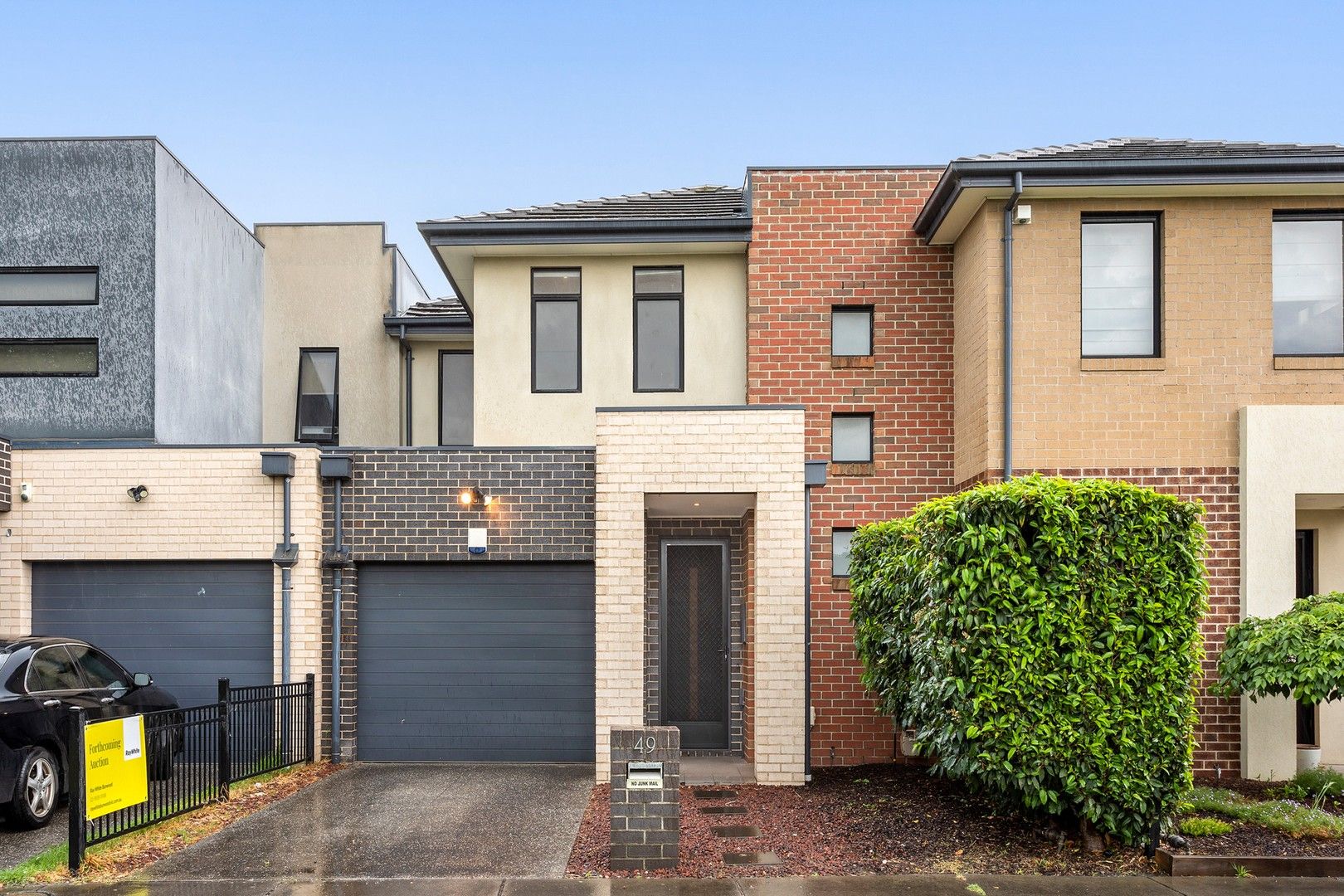 3 bedrooms House in 49 Botanic Drive CLAYTON SOUTH VIC, 3169