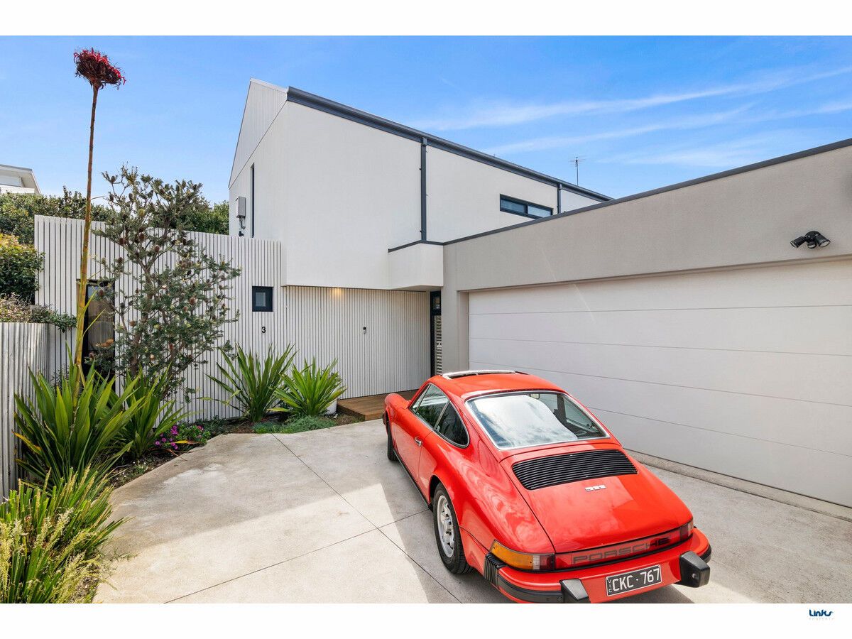 3 bedrooms Townhouse in 3/40 Anderson Street TORQUAY VIC, 3228