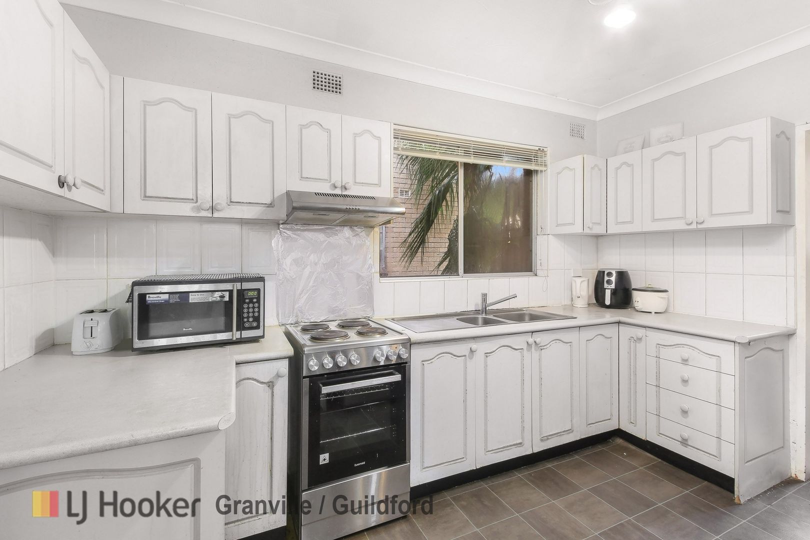 1/32 Clyde Street, Granville NSW 2142, Image 1