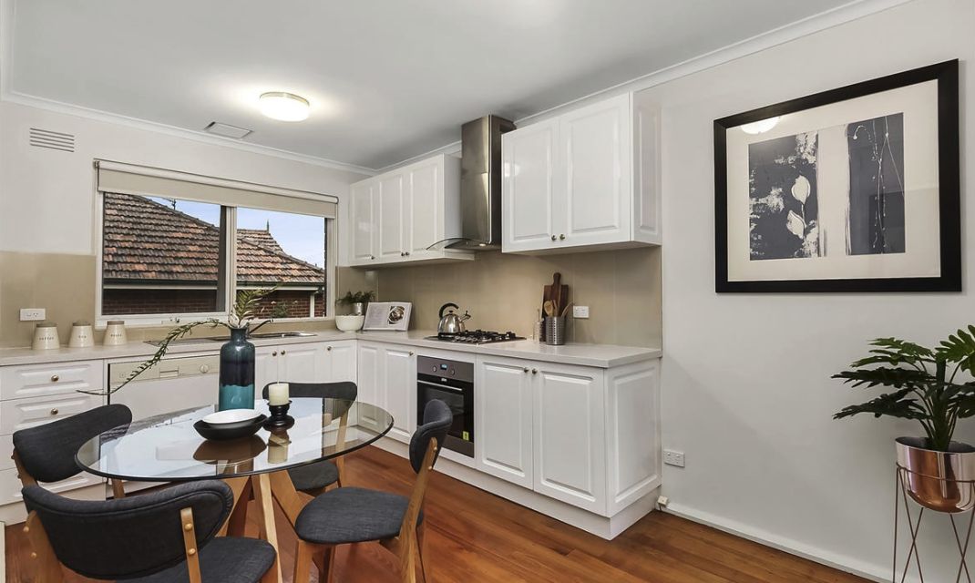 2 bedrooms Apartment / Unit / Flat in 2/1 Wridgway Avenue BURWOOD VIC, 3125