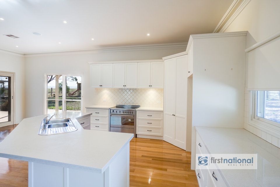 126 Hopetoun Park Road, Hopetoun Park VIC 3340, Image 2